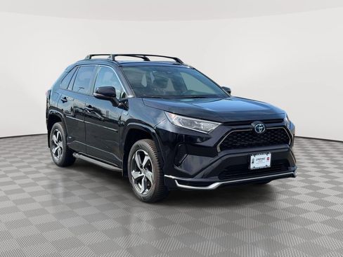 Used 2021 Toyota RAV4 SE w/ Weather & Moonroof Package AWD/4WD image 1