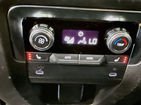Used 2026 GMC Yukon XL Denali w/ Sun & Power Step Package AWD/4WD image 25
