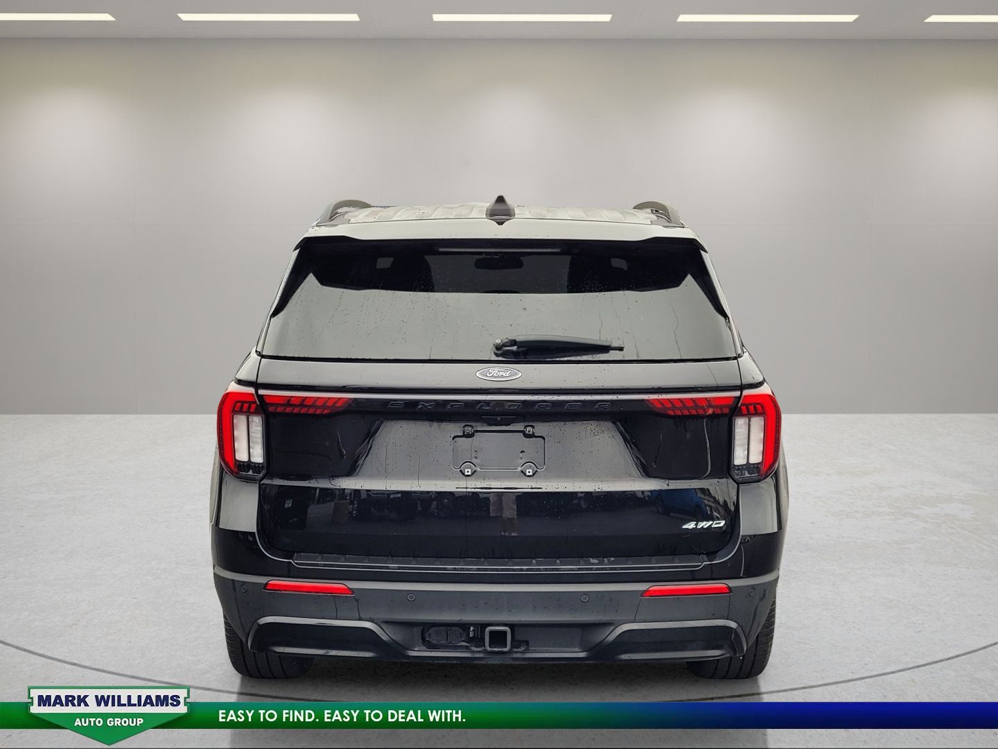 Used 2025 Ford Explorer ST-Line w/ ST-Line Street Pack AWD/4WD image 5