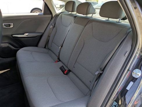 Used 2025 Kia K4 FWD image 24