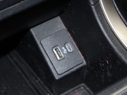 Used 2024 Ford Edge SEL w/ Convenience Package image 32