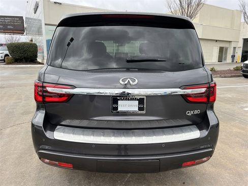 Used 2024 INFINITI QX80 Luxe image 4