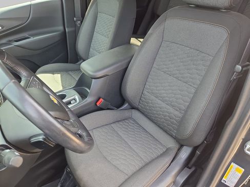 Used 2020 Chevrolet Equinox LT AWD/4WD image 17