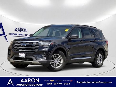 Used 2025 Ford Explorer Active w/ Active Comfort Package RWD image 1