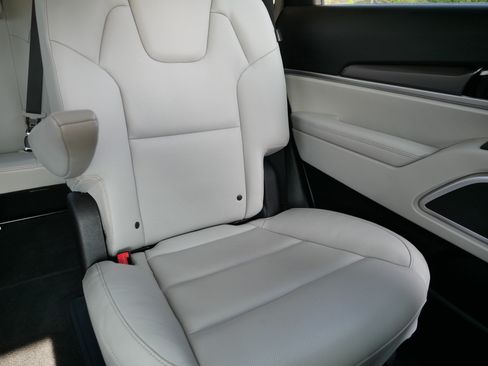 Certified 2024 Kia Telluride S AWD/4WD image 14
