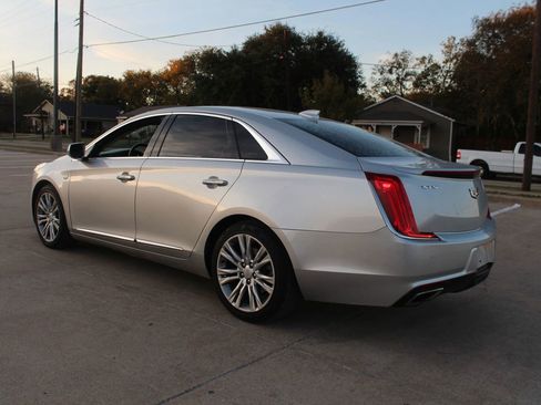 Used 2019 Cadillac XTS Luxury image 10