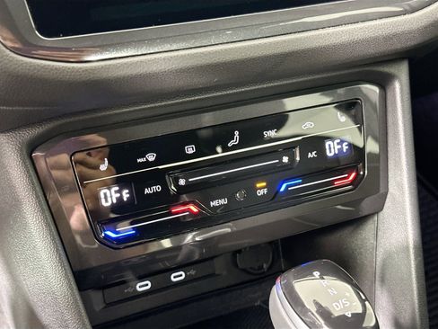 Certified 2023 Volkswagen Tiguan SEL R-Line image 16