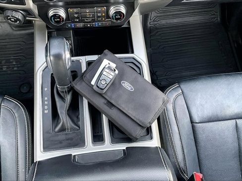 Used 2019 Ford F150 Lariat w/ Equipment Group 502A Luxury image 33