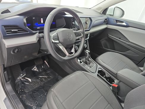 Certified 2023 Volkswagen Taos SE FWD image 15