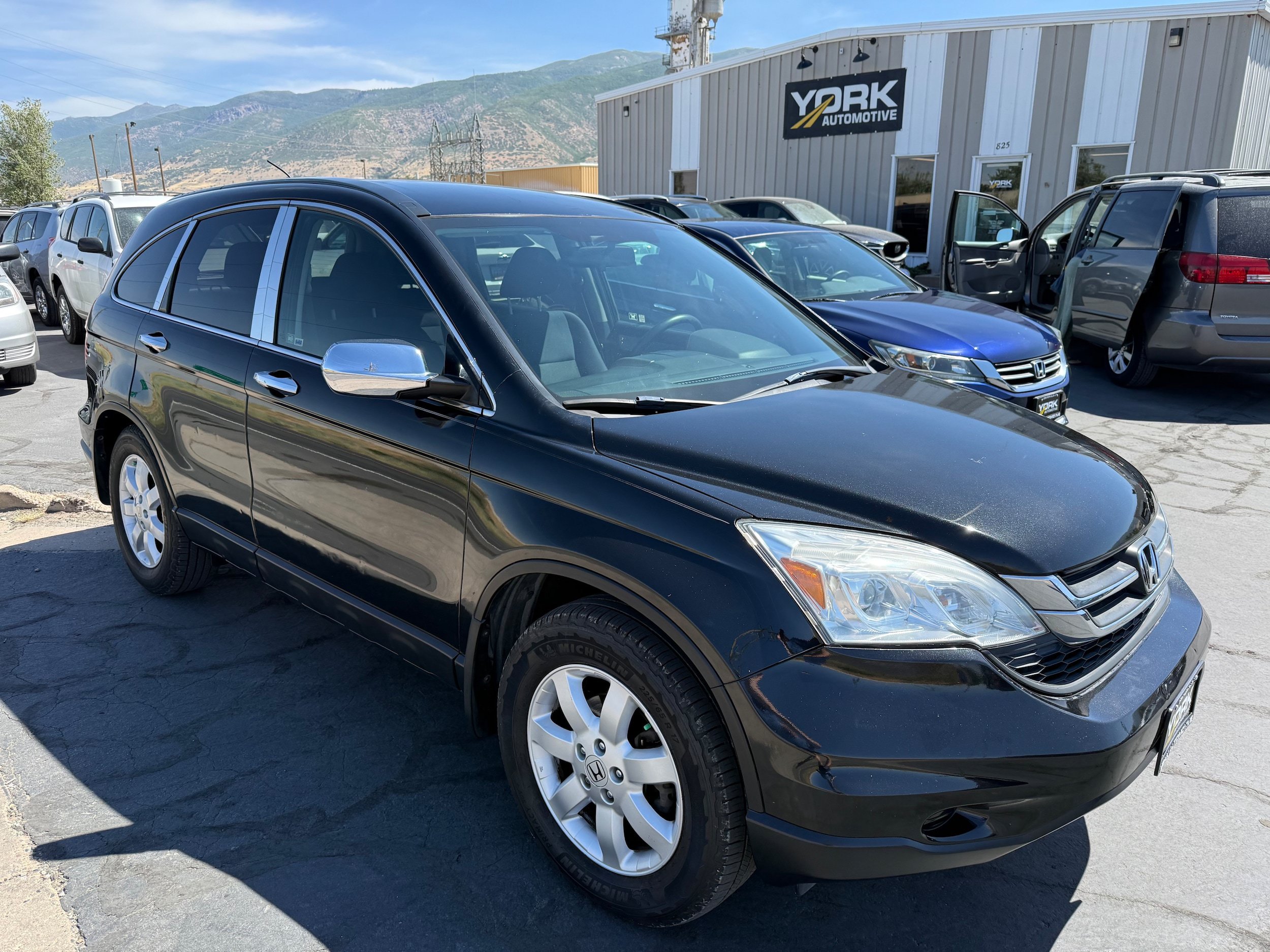 Used 2011 Honda CR-V SE image 1