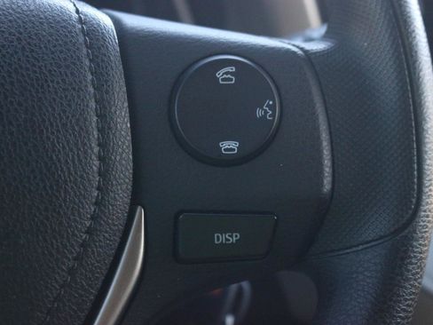 Used 2015 Toyota RAV4 LE image 18