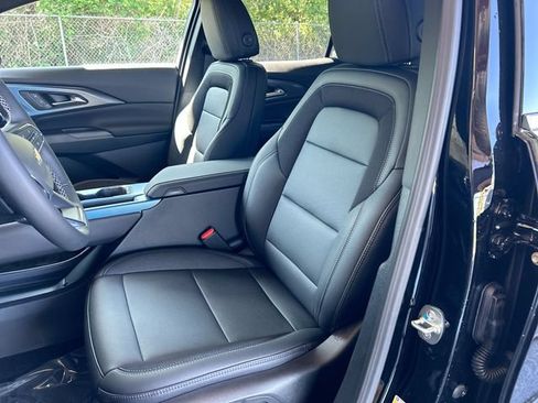 New 2026 Chevrolet Equinox EV LT AWD/4WD image 18