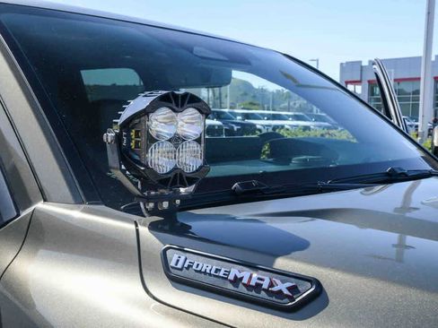 Used 2025 Toyota Tacoma TRD Sport w/ TRD Sport Upgrade Package image 37