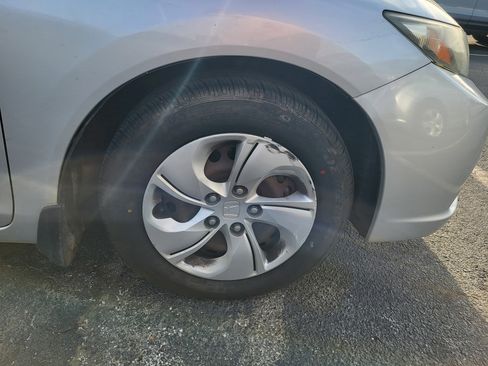 Used 2015 Honda Civic LX image 7