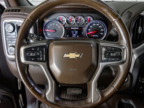 Used 2020 Chevrolet Silverado 2500 LTZ AWD/4WD image 16