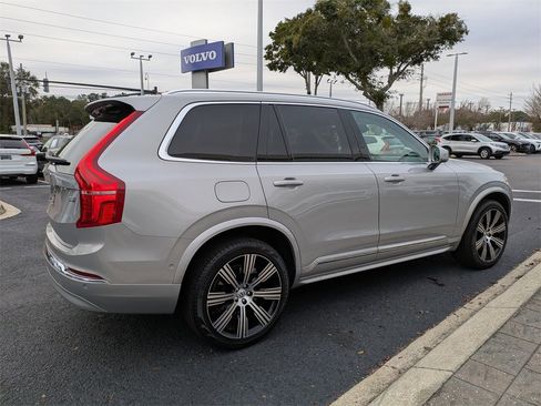 Certified 2025 Volvo XC90 B6 Ultra w/ Lounge Package image 5