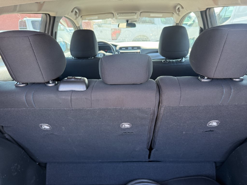 Used 2025 Nissan Leaf S FWD image 23