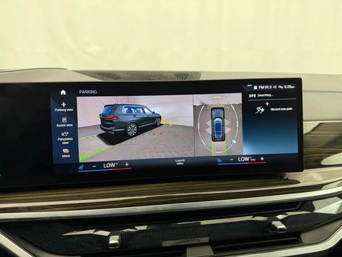 Used 2023 BMW X7 xDrive40i w/ Premium Package AWD/4WD image 42