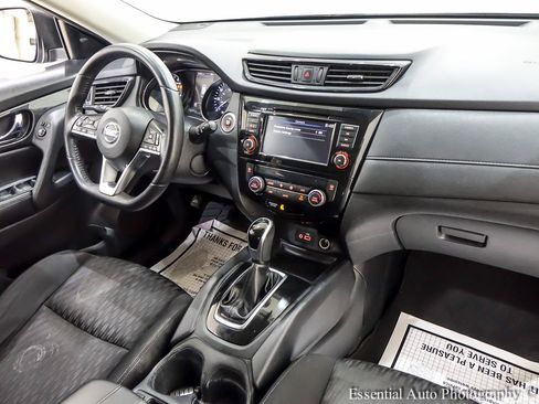 Used 2020 Nissan Rogue SV AWD/4WD image 31