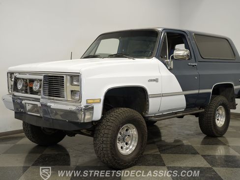 Used 1988 GMC Jimmy 4WD image 6
