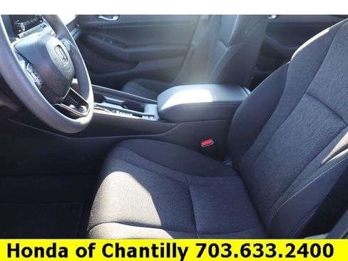 Used 2025 Honda Accord SE image 24