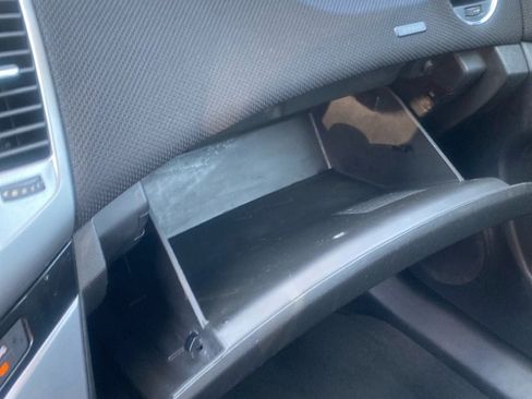 Used 2015 Chevrolet Cruze LT image 9