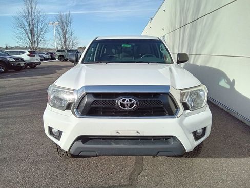 Used 2015 Toyota Tacoma 4x4 Double Cab w/ SR5 Package image 4