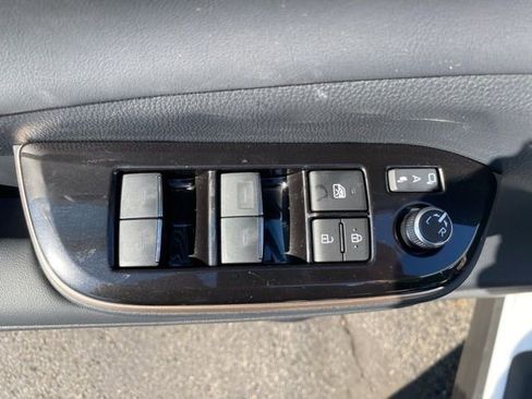 New 2025 Toyota Crown Signia AWD/4WD image 25