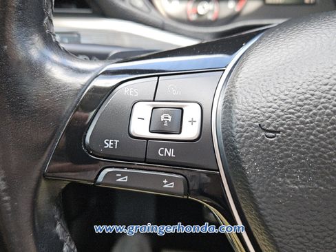 Used 2020 Volkswagen Passat 2.0T R-Line image 19