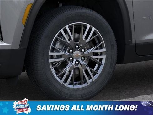 New 2026 Chevrolet Traverse LT w/ Driver Confidence Package FWD image 9