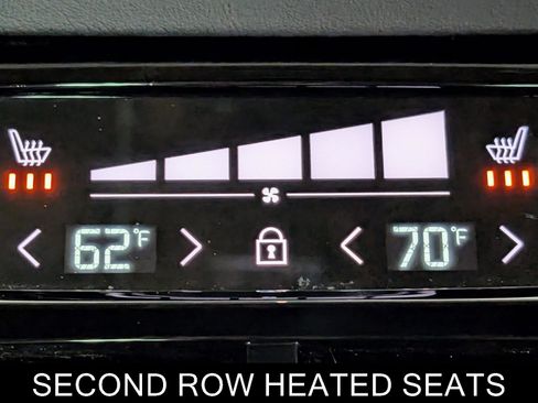 Used 2025 Volvo XC90 B6 Plus image 21