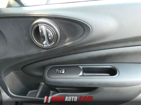 Used 2017 MINI Cooper Clubman FWD image 33