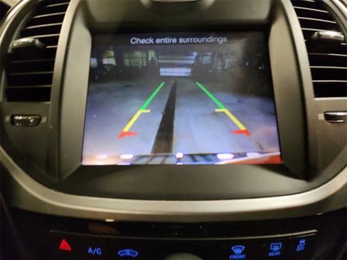 Used 2013 Chrysler 300 C image 18