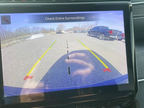 Used 2023 Jeep Grand Cherokee Limited w/ Black Appearance Package image 26