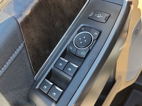 New 2025 Ford F350 Lariat w/ Lariat Ultimate Package image 17