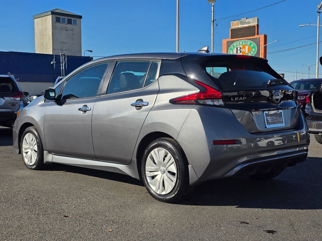 Used 2025 Nissan Leaf S FWD image 8