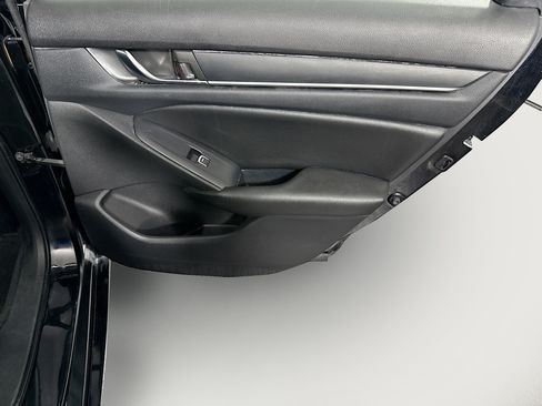 Used 2019 Honda Accord LX image 28