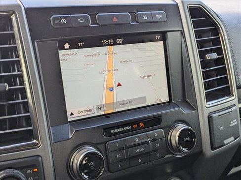 Used 2019 Ford F150 Raptor w/ Equipment Group 802A Luxury image 12