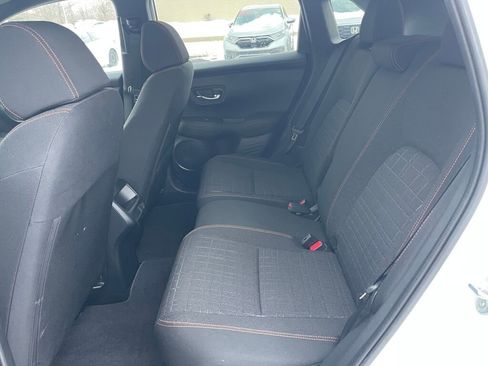 Used 2024 Honda HR-V Sport image 12