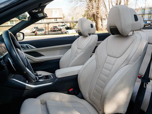 Used 2023 BMW 440i xDrive Convertible w/ Premium Package image 22