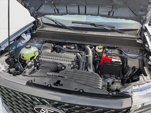 New 2025 Ford Maverick XLT w/ XLT Luxury Package image 16