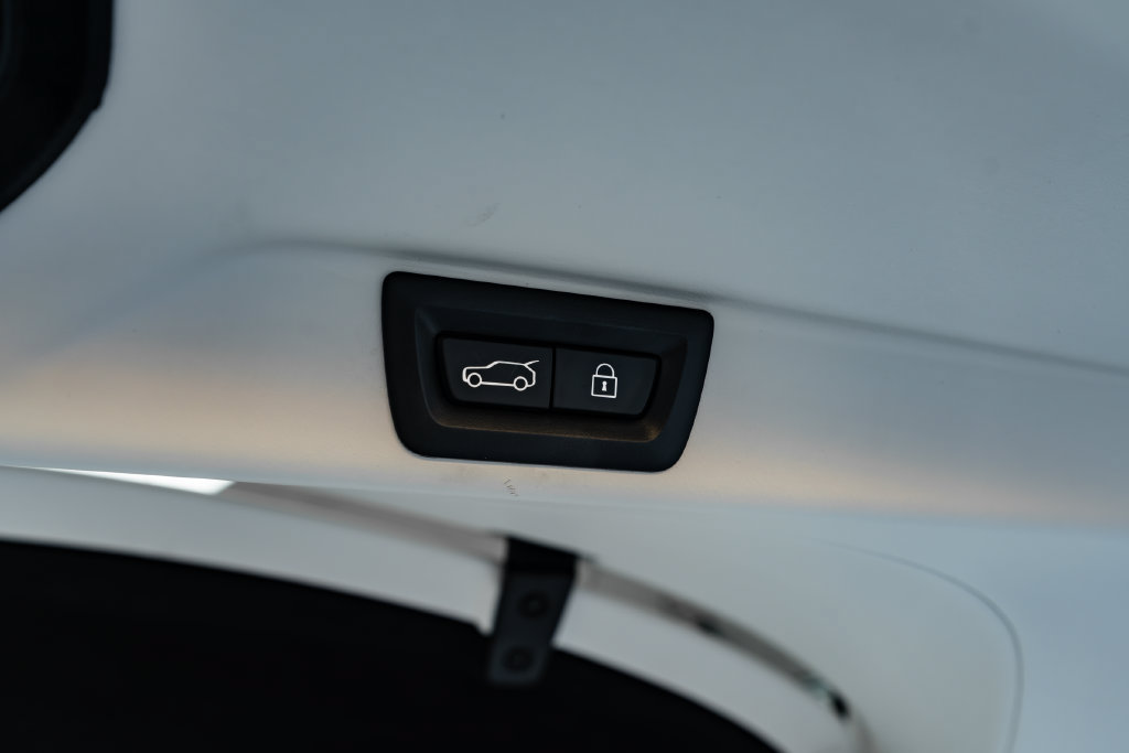 Used 2026 Rolls-Royce Cullinan AWD/4WD image 53