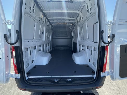 New 2026 Mercedes-Benz Sprinter 3500 image 7