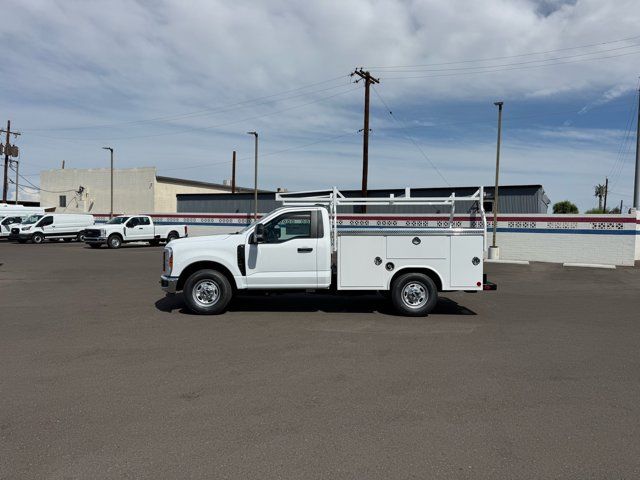 New 2027 Ford F250 XL w/ XL Chrome Package RWD image 4