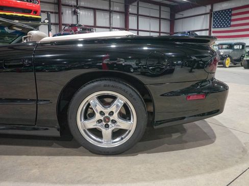 Used 2001 Pontiac Firebird Trans Am RWD image 5