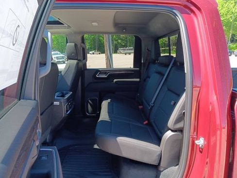 New 2026 GMC Sierra 2500 SLT AWD/4WD image 7