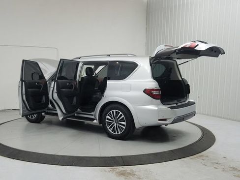 Used 2022 Nissan Armada SL AWD/4WD image 13