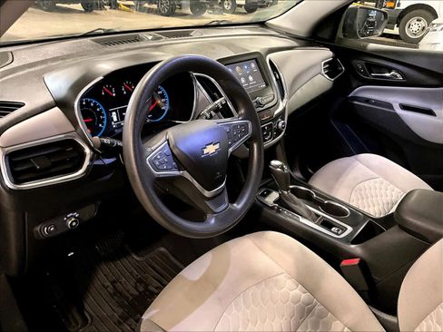 Used 2019 Chevrolet Equinox LS image 8