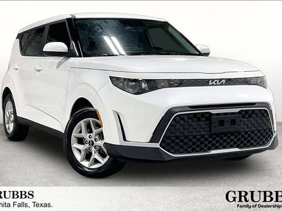 Used 2025 Kia Soul LX w/ LX Technology Package