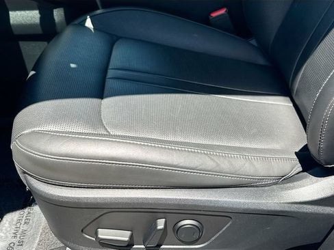 Used 2025 Kia Sorento S AWD/4WD image 20